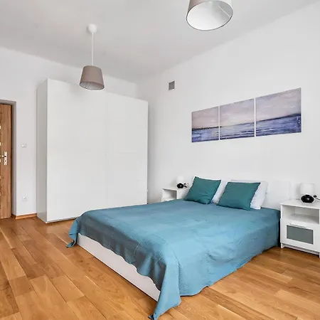 Apartmán Pole Mokotowskie - 60m2, Metro, Park, Shops Nearby - By Rentujemy *