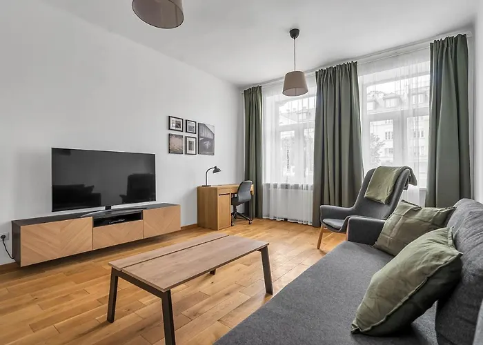 Pole Mokotowskie - 60m2, Metro, Park, Shops Nearby - By Rentujemy *